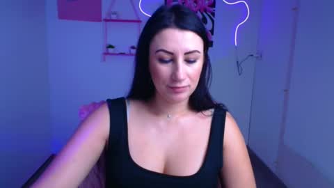 Emma online show from 11.24.25