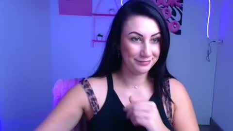 Emma online show from 11.28.25