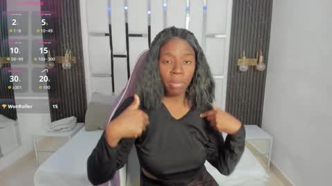 Snapshot of _emma_willliams_ chatting on 12.02.25 Emma online show from 12.02.25