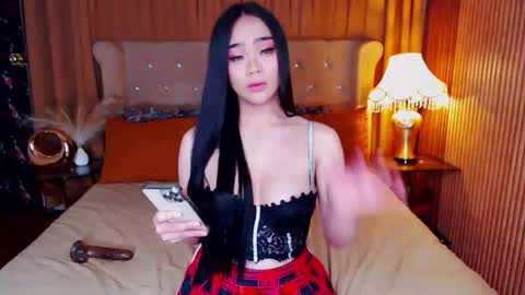 _empressvalerie_ online show from 11.25.25