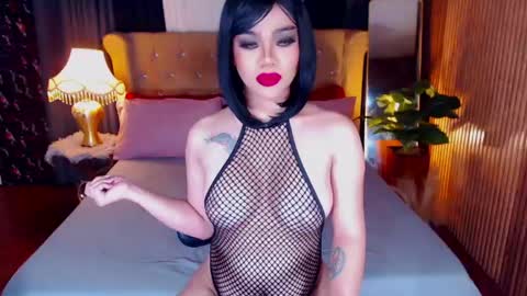 _empressvalerie_ online show from 05.08.26