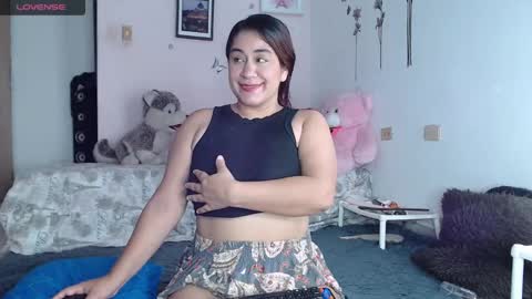 Emily Valencia online show from 12.31.24