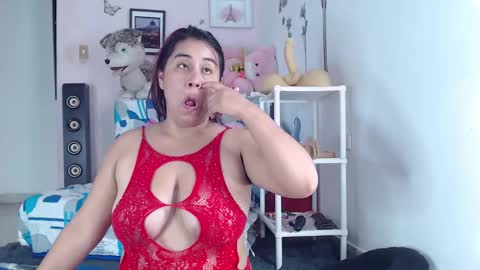 Emily Valencia online show from 03.04.25