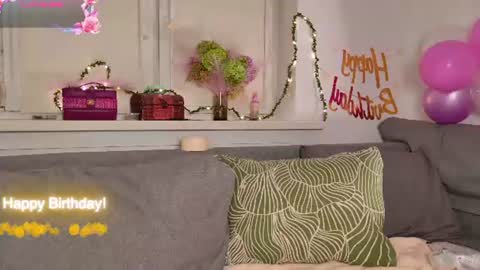 Mia  online show from 07.23.26