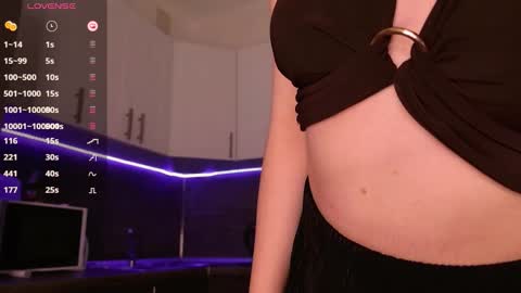 _esmeraldiyaa_ online show from 11.09.25