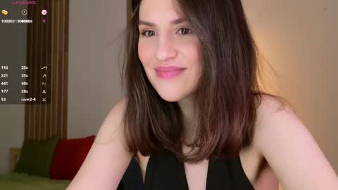 Snapshot of _esmeraldiyaa_ chatting on 02.18.26 _esmeraldiyaa_ online show from 02.18.26