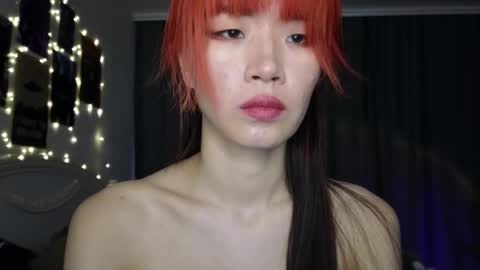 EveEva online show from 02.16.25