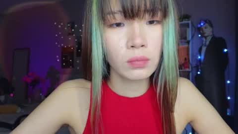 EveEva online show from 11.11.25