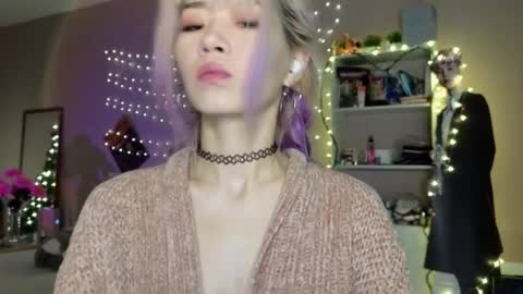 EveEva online show from 01.16.26