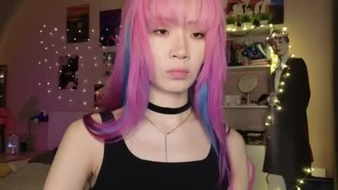 EveEva online show from 02.23.26