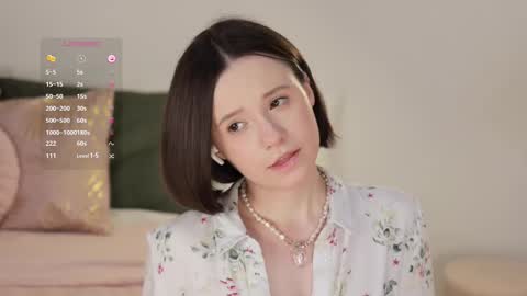 Essie  online show from 03.01.25