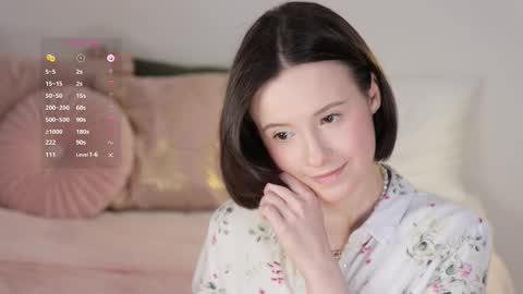 Essie  online show from 03.03.25