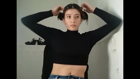 Mia-foster online show from 01.23.25