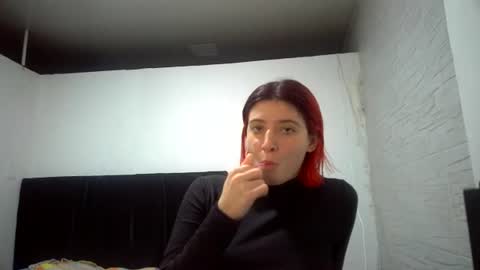 Mia-foster online show from 07.04.26