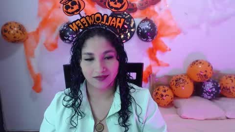 Gia Independent model online show from 10.10.25