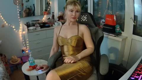 _glamorous_ online show from 11.20.25