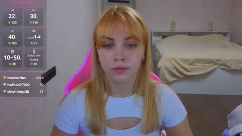 Snapshot of _gravity chatting on 03.07.25 _gravity online show from 03.07.25