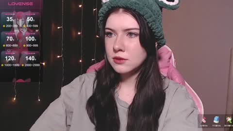 Snapshot of _gummybears_ chatting on 01.28.25 Tori online show from 01.28.25