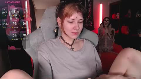 Snapshot of _gummybears_ chatting on 11.01.25 Tori online show from 11.01.25