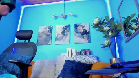 Mathews online show from 01.28.25