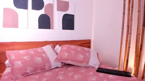 Hanna johnson online show from 01.06.25