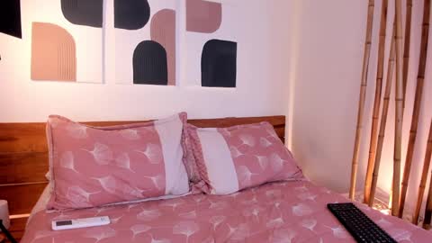 Hanna johnson online show from 02.01.25