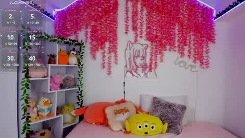 Snapshot of _hanna_sky chatting on 09.30.25 Hanna Botero online show from 09.30.25