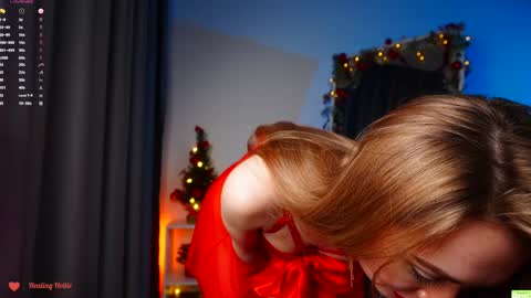 Snapshot of _healing_hottie_ chatting on 12.24.24 Veronica online show from 12.24.24