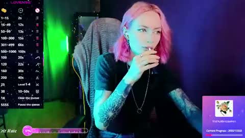 Snapshot of _helencarter chatting on 07.29.26 Helen Carter 3 Next stream 2330 MSC online show from 07.29.26