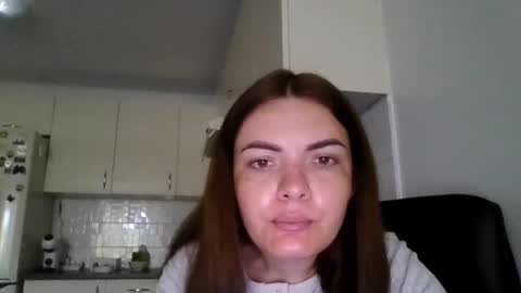 Snapshot of _hidden_frommymoom_ chatting on 06.27.26 Criss4u online show from 06.27.26