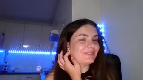 Snapshot of _hidden_frommymoom_ chatting on 07.04.26 Criss4u online show from 07.04.26