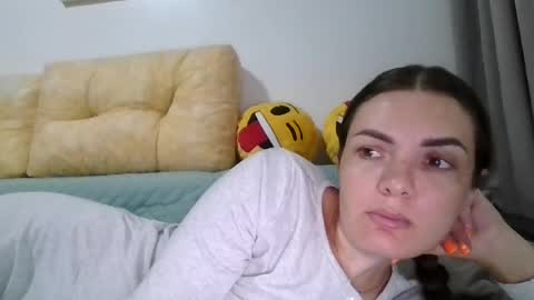 Snapshot of _hidden_frommymoom_ chatting on 07.14.26 Criss4u online show from 07.14.26