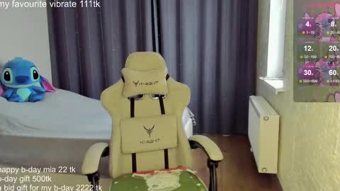 Snapshot of _hot_mia_1 chatting on 02.09.25 _hot_mia_1 online show from 02.09.25