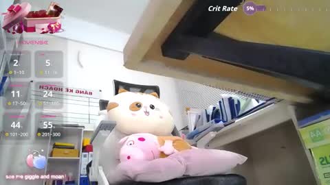 Snapshot of _hot_secretary_ chatting on 11.03.25 Ariel online show from 11.03.25