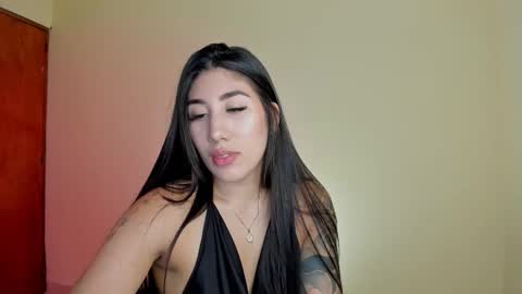 Isabella online show from 11.25.25