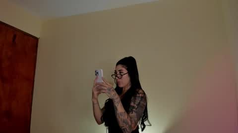 Isabella online show from 01.06.26