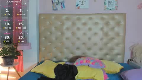 J A D E online show from 11.04.25