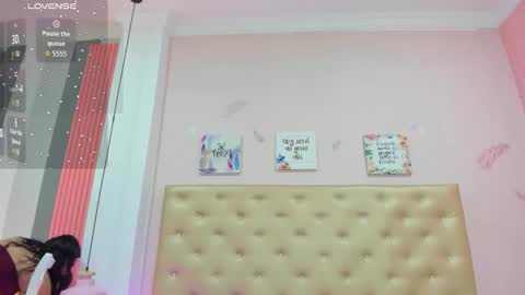 J A D E online show from 11.26.25