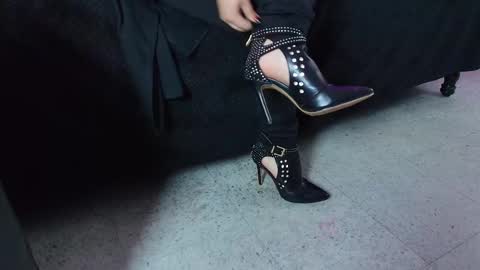 Miss Jade online show from 12.17.25