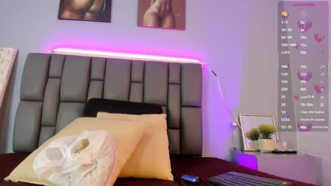 Snapshot of _jasmine_blush chatting on 09.21.25 Jasmine online show from 09.21.25