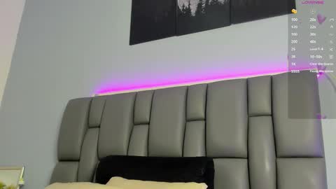 Snapshot of _jasmine_blush chatting on 10.19.25 Jasmine online show from 10.19.25