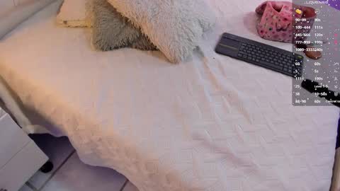 Snapshot of _jasmine_blush chatting on 11.26.25 Jasmine online show from 11.26.25