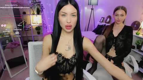 Jess blond and Leila brunette online show from 02.20.26