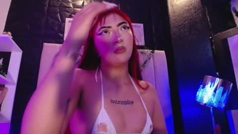 Snapshot of _johana18 chatting on 12.27.24 Mia online show from 12.27.24