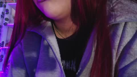 Snapshot of _johana18 chatting on 01.27.25 Mia online show from 01.27.25