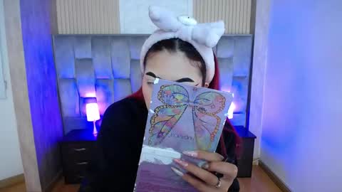 Snapshot of _johana18 chatting on 09.18.25 Mia online show from 09.18.25