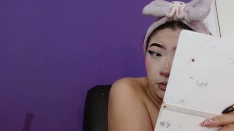 Mia online show from 03.11.26