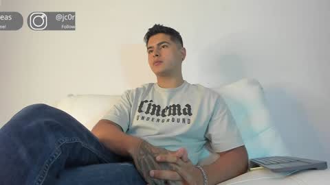 _juanes__ online show from 12.16.24