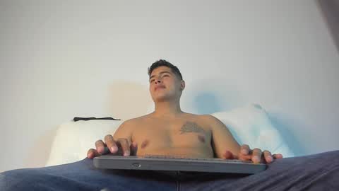 _juanes__ online show from 12.18.24