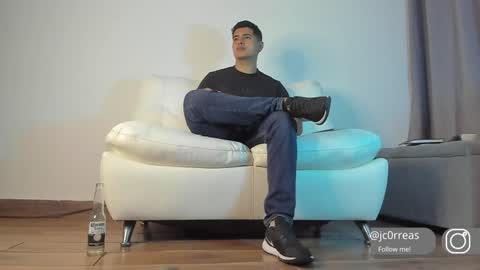 _juanes__ online show from 01.12.25